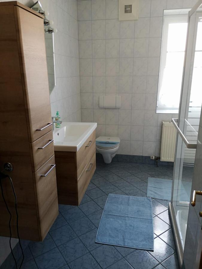 Privatzimmer Helga Haselberger Ybbs an der Donau Exterior photo
